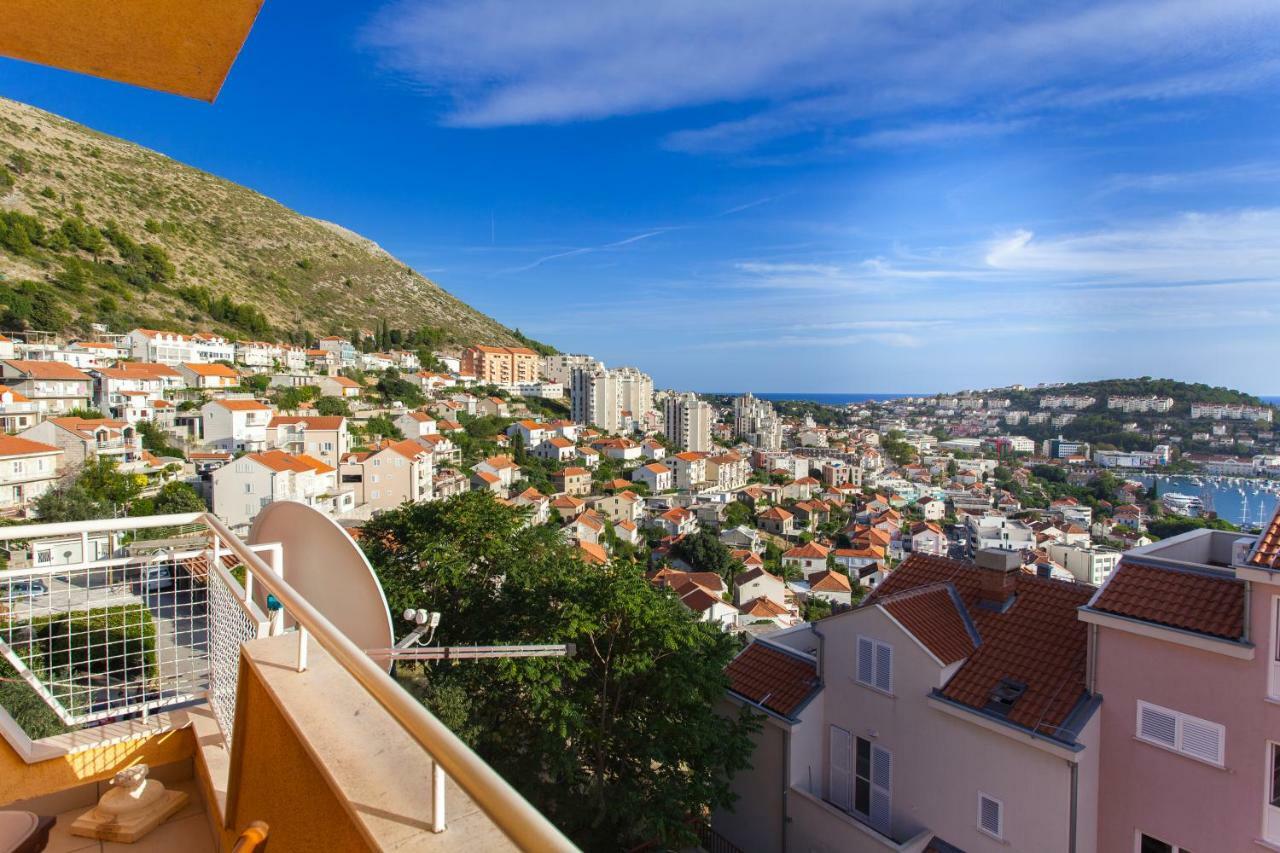 Two Bedroom Apartment With A Sea View & A Balcony Dubrovnik Kültér fotó